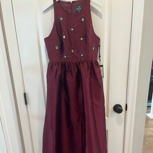 6 Petite. Adrianna Papell Burgundy gown. Never worn.